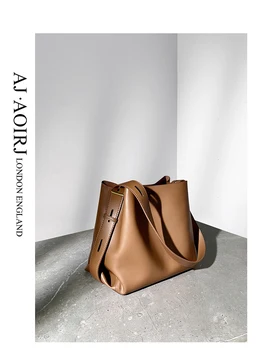 Небольшая дизайнерская кожаная сумка-мешок, новая сумка-мессенджер для пригородных поездок 2023 года выпуска