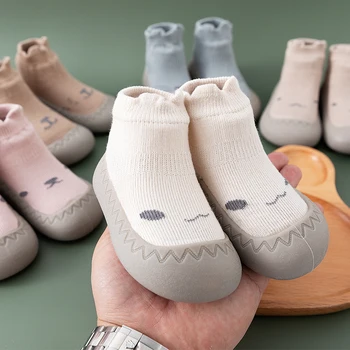 Носки для детской обуви Осень и зима Новая резиновая подошва Легкая обувь для новорожденных с мягкой подошвой для малышей Детские носки Мужские